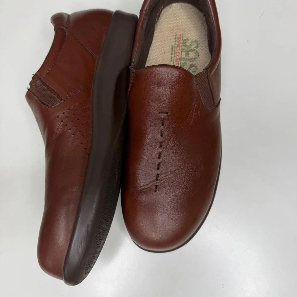 SAS Brown Leather Comfort Slip-On Loafers Granny core